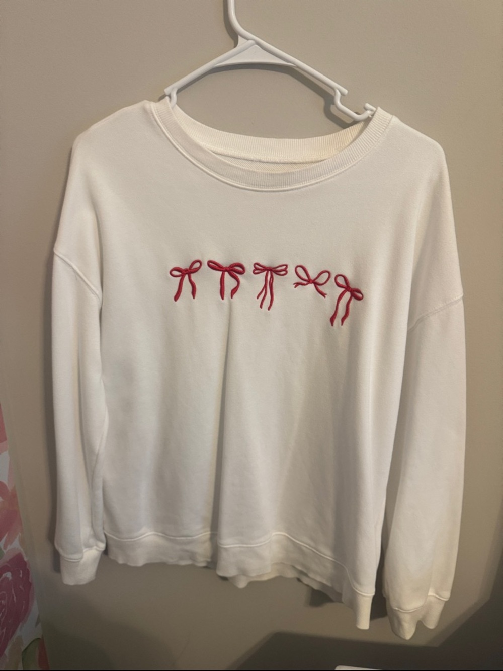 White Crewneck Sweatshirt with Red Embroidered Bows